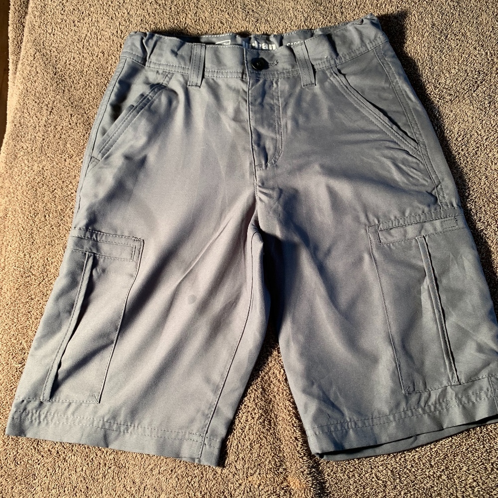 Urban Pipeline cargo silky gray shorts